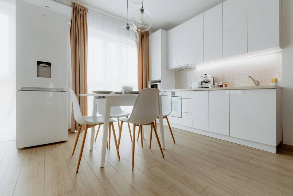 Nest Inn Oasis Residence Baia Mare Exterior foto